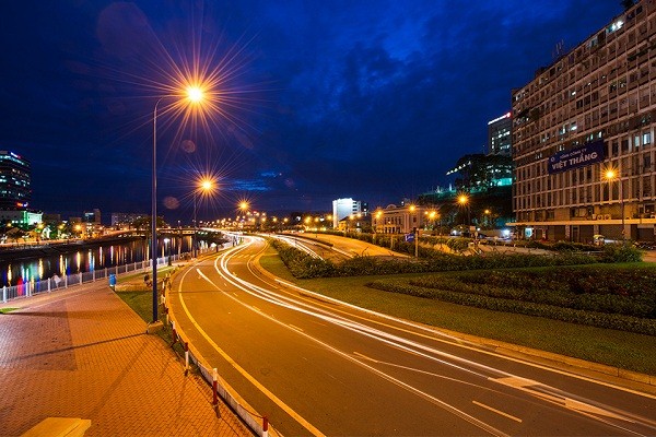 Ứng dụng của đèn cao áp Philips trong chiếu sáng đường phố Ứng dụng của đèn cao áp Philips trong chiếu sáng đường phố