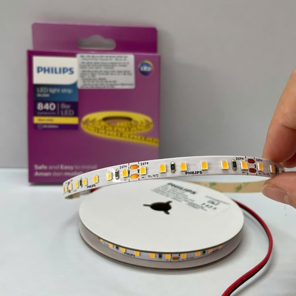 Đèn Trang Trí LED Dây Hắt Trần Philips DLI320 5M 8W/M 2700K 840LM 24V – Kiến tạo không gian sống đẳng cấp