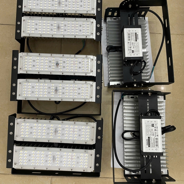 [Philips Inside] Đèn Pha LED Modules Chiếu Sáng Công Trường Xây Dựng Citilight CTL152M 100W LED150/CW 220-240V 15000LM