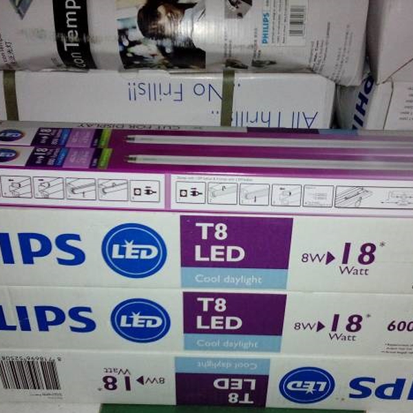 Combo 10 Bóng đèn led tuýp Philips EcoFit LEDTube 0m6 8W 765 T8
