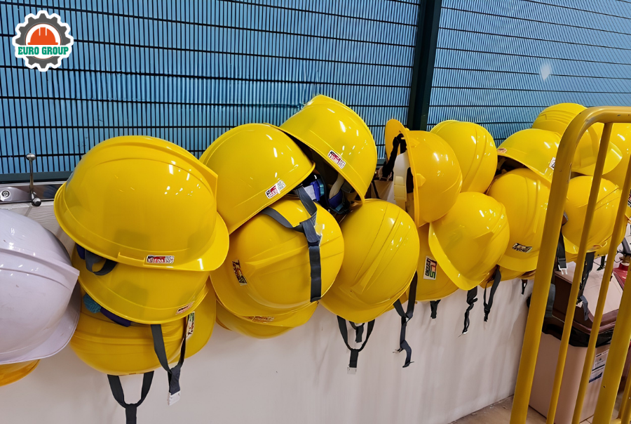 Năng lực cung ứng nón bảo hộ số lượng lớn của Euro Group Năng lực cung ứng nón bảo hộ số lượng lớn của Euro Group