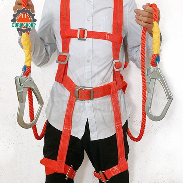 Dây Đai An Toàn Toàn Thân 2 Móc Màu Đỏ