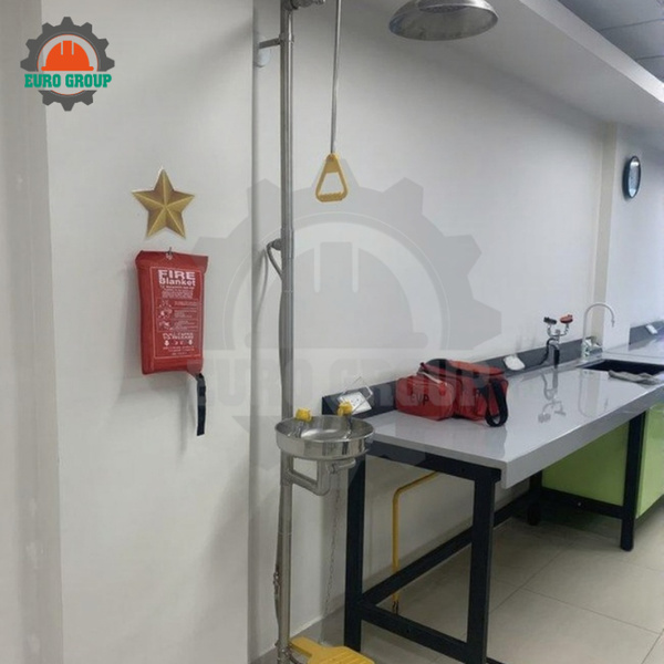 Bồn Rửa Mắt Và Tắm Khẩn Cấp WJH1358 Inox SUS304