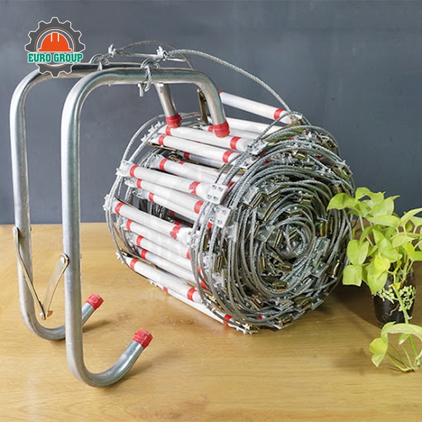 Thang Dây Chống Cháy Thoát Hiểm Nhà Cao Tầng