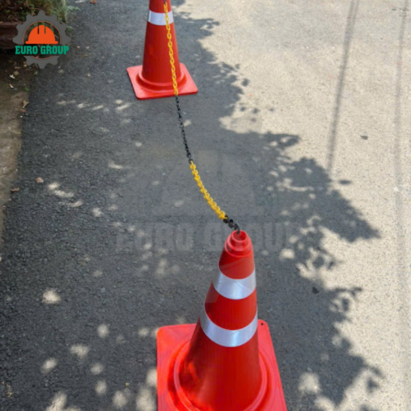 Chóp nón giao thông nhựa cao 70cm Hàn Quốc