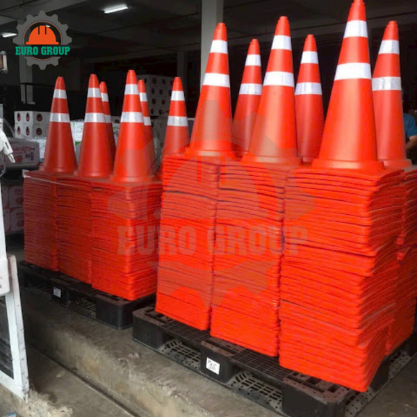 Chóp nón giao thông nhựa cao 70cm Hàn Quốc