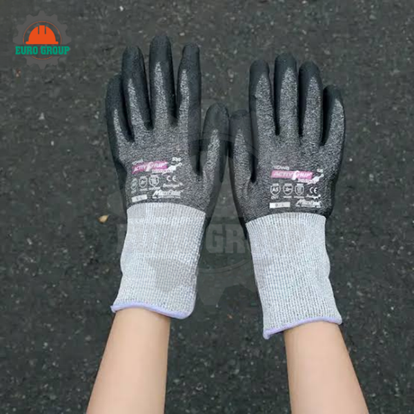 Găng Tay Towa ActivGrip KUNAI 535 Chống Cắt ISO E, Phủ Nitrile Kép, Tương Thích Màn Hình Cảm Ứng