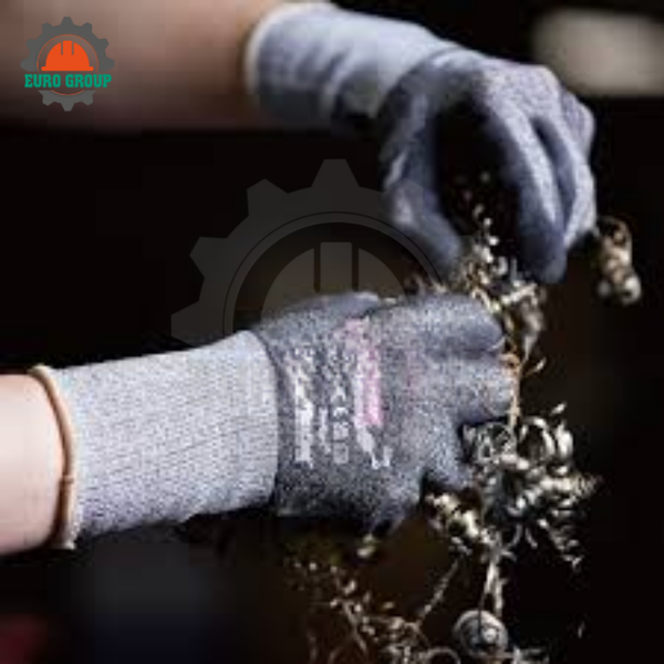 Găng Tay Towa ActivGrip KUNAI 535 Chống Cắt ISO E, Phủ Nitrile Kép, Tương Thích Màn Hình Cảm Ứng
