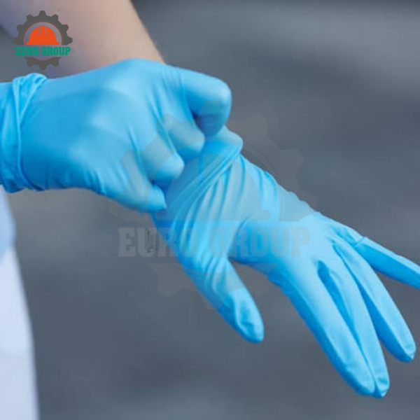  Găng Tay Cao Su Nitrile Towa 529 Không Bột, Đàn Hồi Cao, Dùng Một Lần