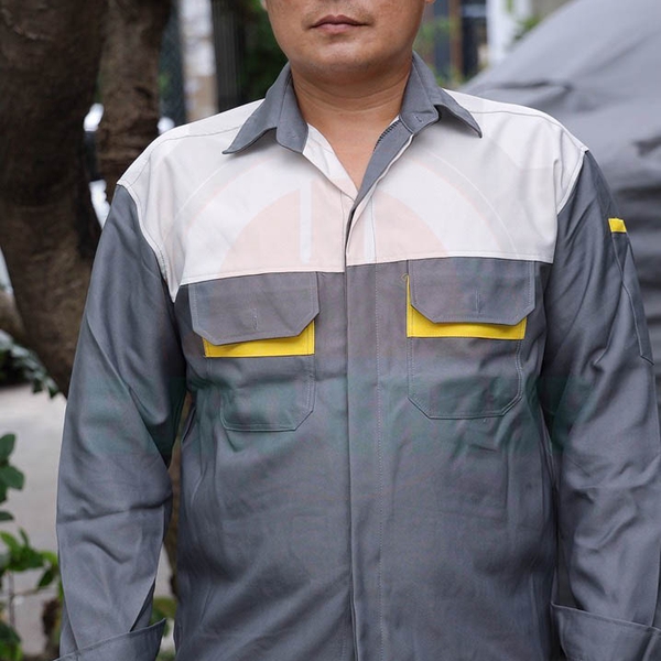 Đồng phục công nhân VinFast