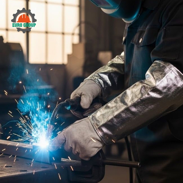 Ống Tay Chịu Nhiệt AL8 Phản Xạ Nhiệt Hiệu Quả Trong Môi Trường Nhiệt Độ Cao