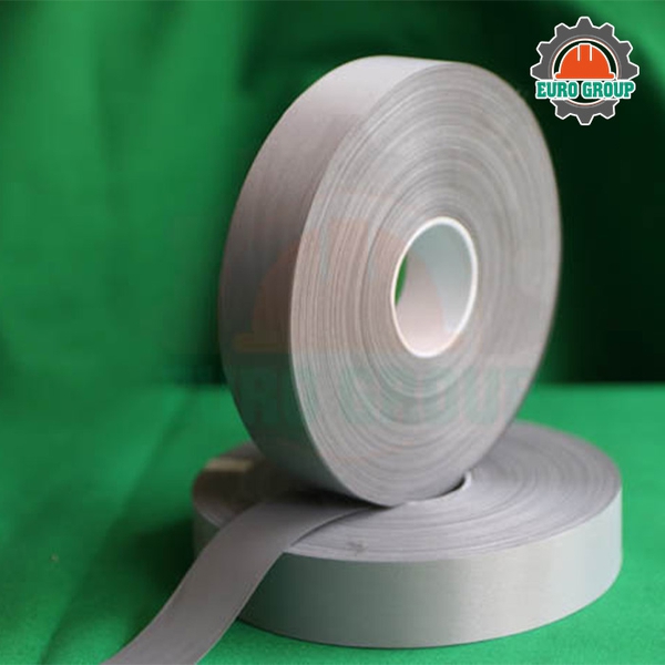 Phản quang Poly xám trung 2.5cm x 100m