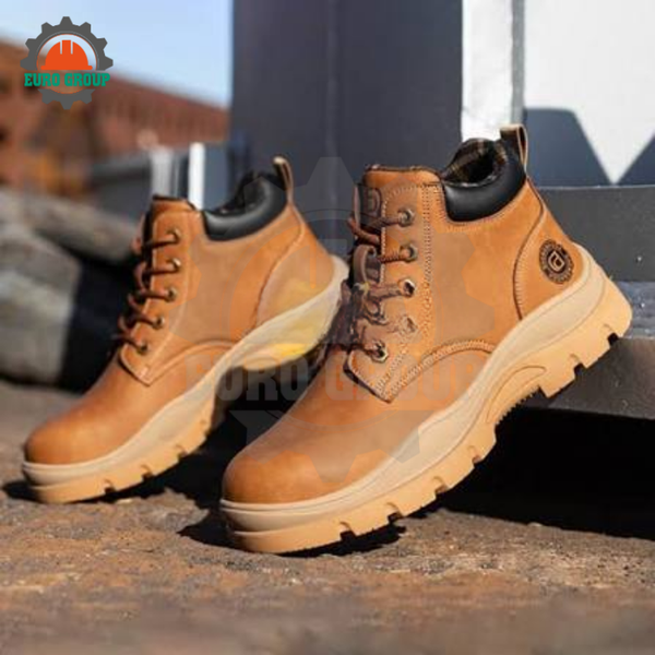 Giày Bảo Hộ ZBOOT Z134 Cổ Lửng Màu Nâu, Mũi Thép, Chống Đâm Xuyên