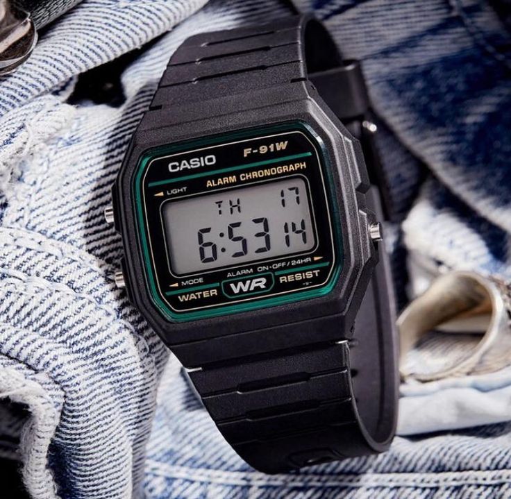 Đồng hồ Casio F-91W Đồng hồ Casio F-91W
