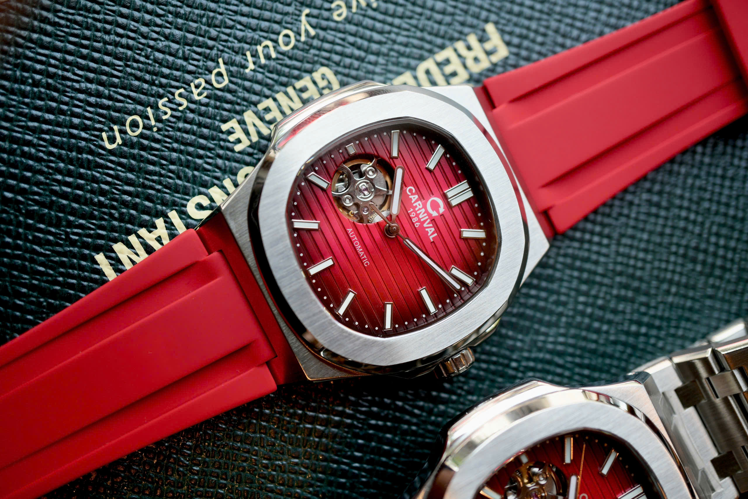 Đồng hồ Carnival 8128G Huyết Long cao cấp Đồng hồ Carnival 8128G Huyết Long cao cấp