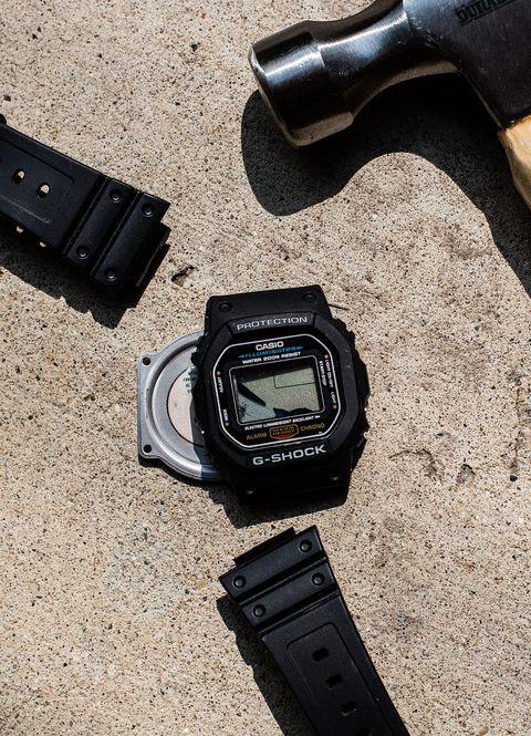 Đồng hồ G Shock bị nứt Đồng hồ G Shock bị nứt
