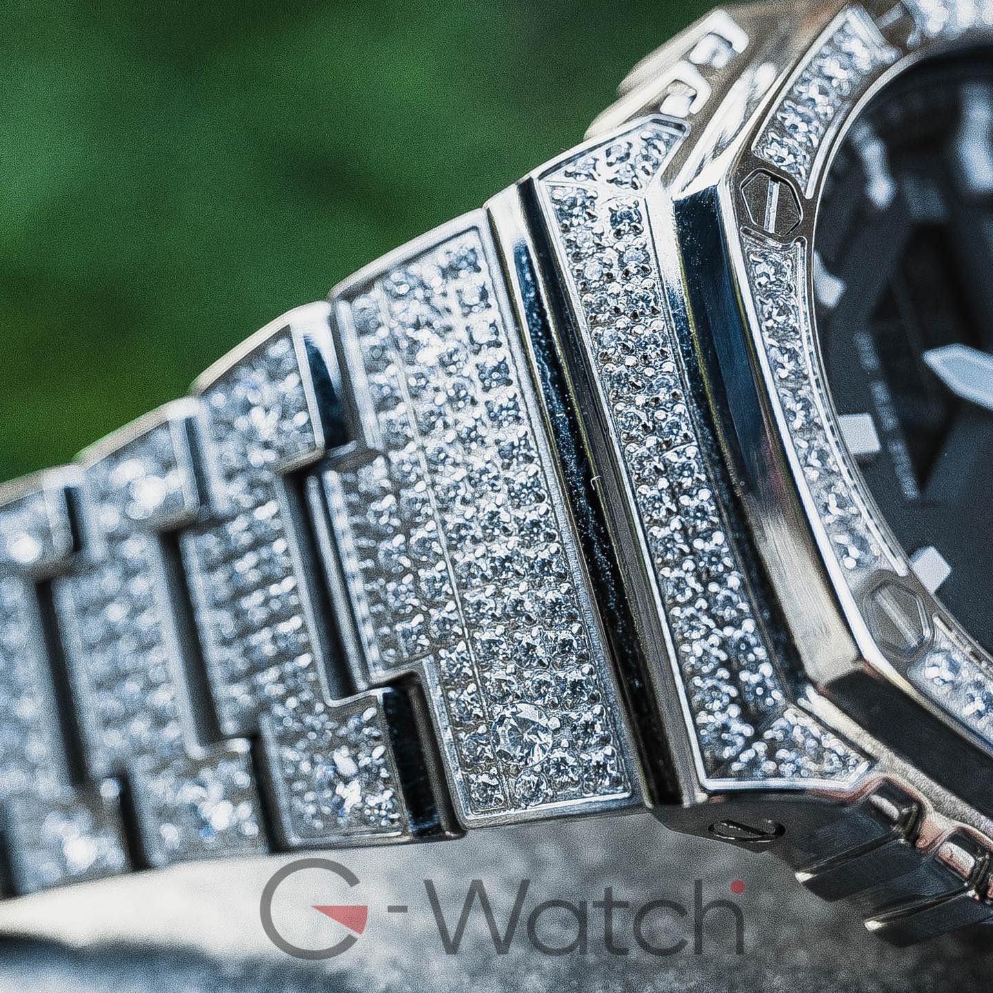 Đồng hồ G-Shock dây thép đính đá Đồng hồ G-Shock dây thép đính đá