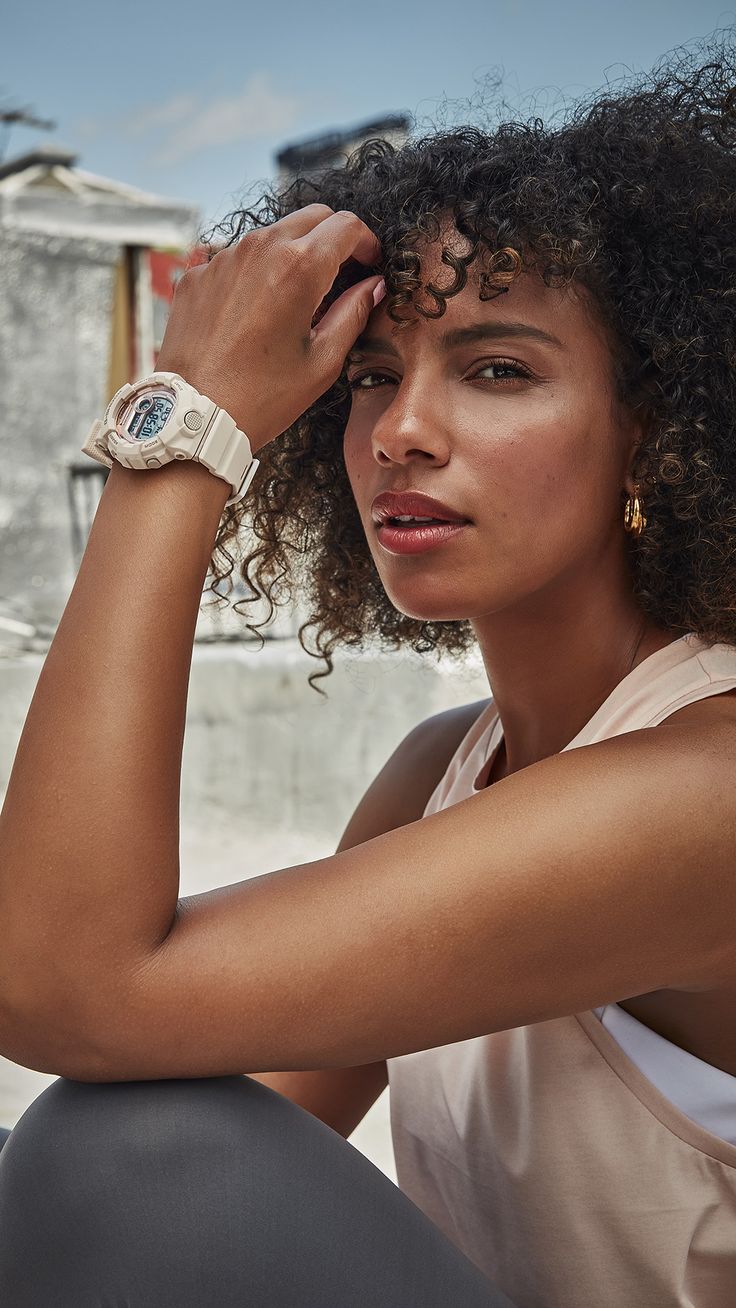 Đồng hồ G-Shock điện tử nữ Đồng hồ G-Shock điện tử nữ