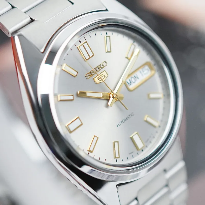 Đồng hồ Seiko dây kim loại Đồng hồ Seiko dây kim loại