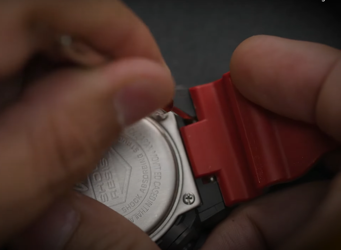 tháo dây đồng hô tháo dây đồng hô