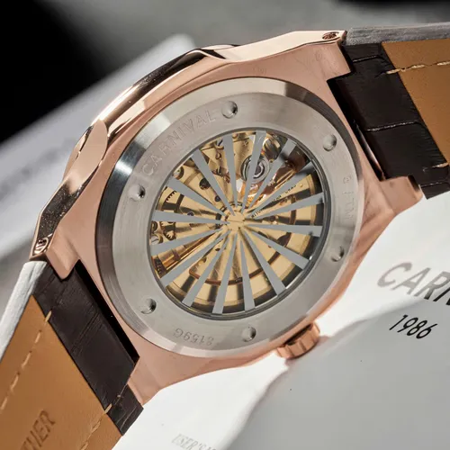 Đồng hồ Nam Carnival 8159G-VH-DD-N: Mặt Số Hình Vuông & Chi Tiết Lộ Cơ Độc Nhất