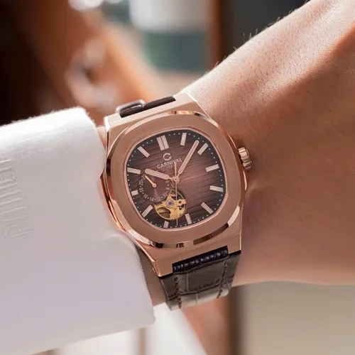 Đồng hồ Nam Carnival 8159G-VH-DD-N: Mặt Số Hình Vuông & Chi Tiết Lộ Cơ Độc Nhất