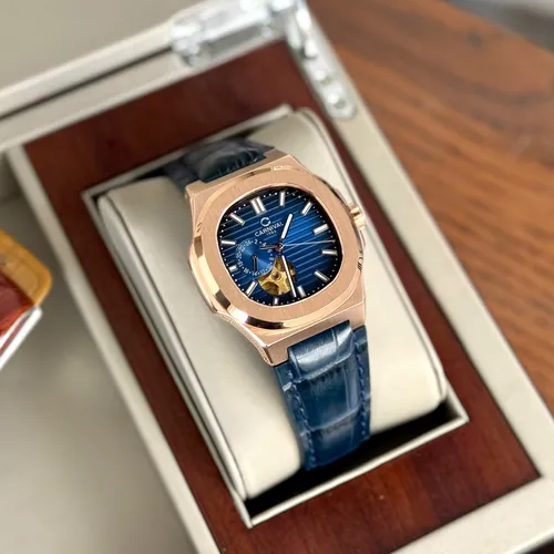 Đồng hồ Nam Carnival 8159G Rose Màu Xanh - Dây Da: Mặt Số Hình Vuông & Chi Tiết Lộ Cơ Độc Nhất