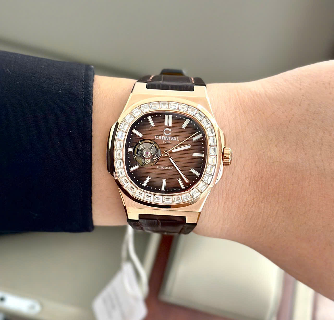 Đồng hồ Carnival nam 8128G dây da Đồng hồ Carnival nam 8128G dây da