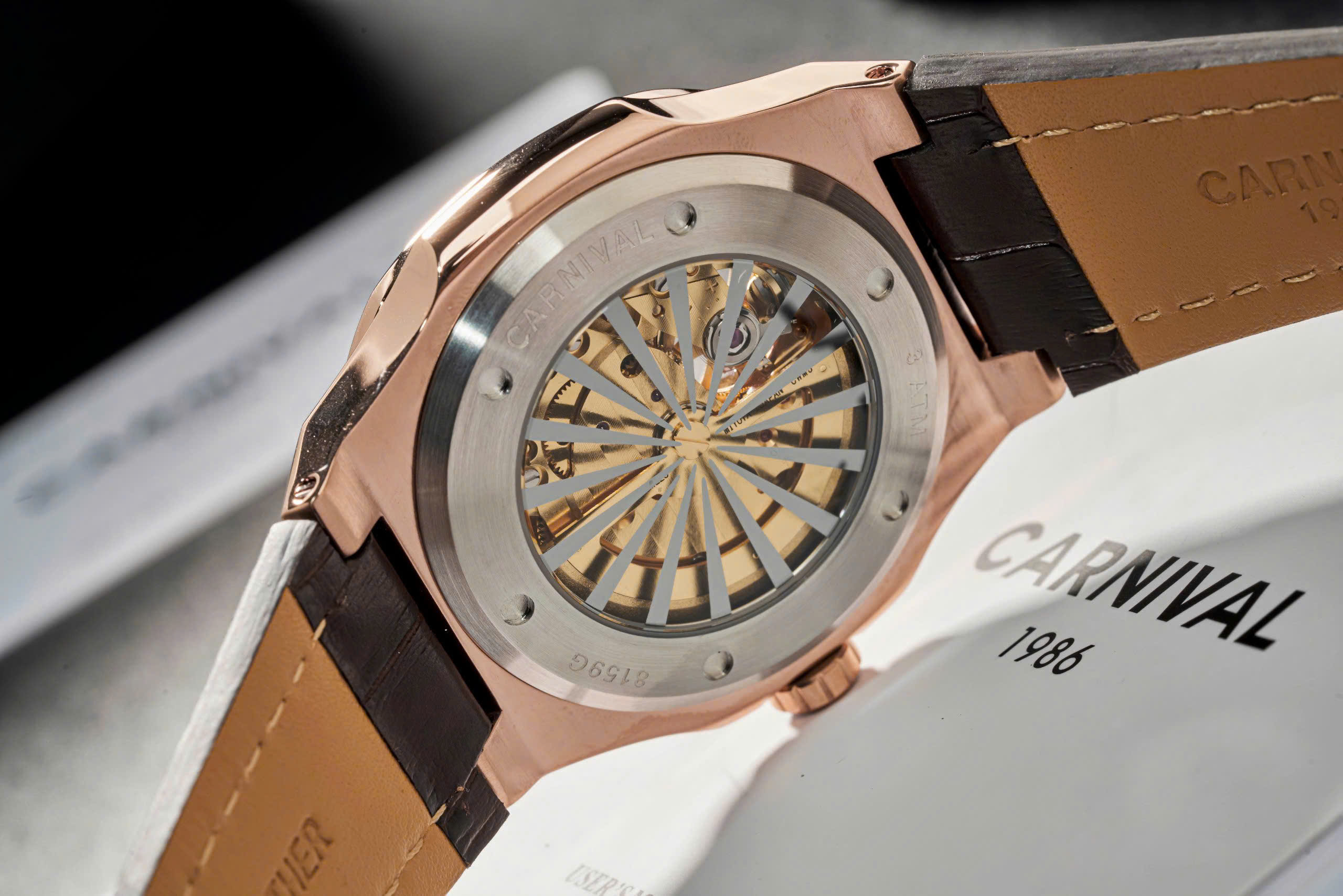 Đồng hồ Carnival nam lộ cơ Đồng hồ Carnival nam lộ cơ