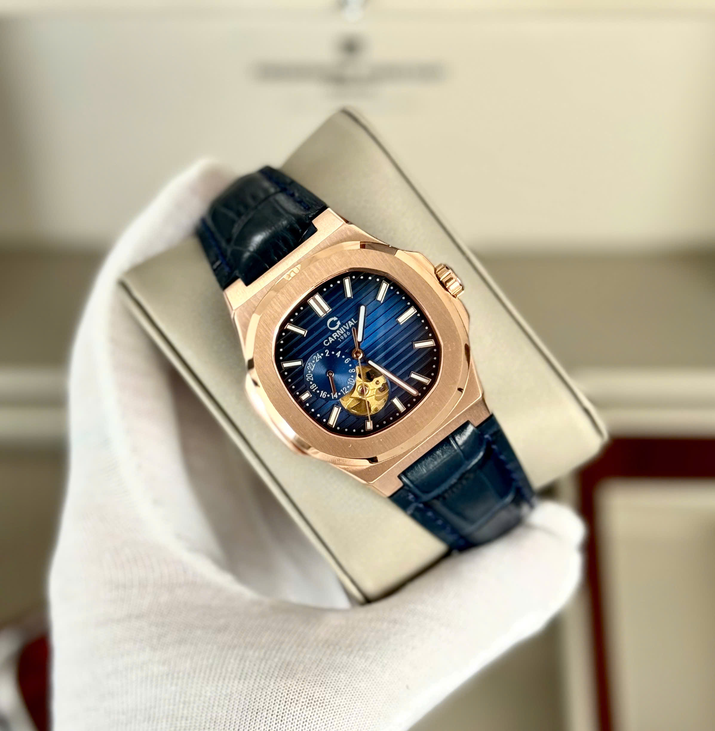 Đồng hồ Carnival nam lộ cơ Đồng hồ Carnival nam lộ cơ