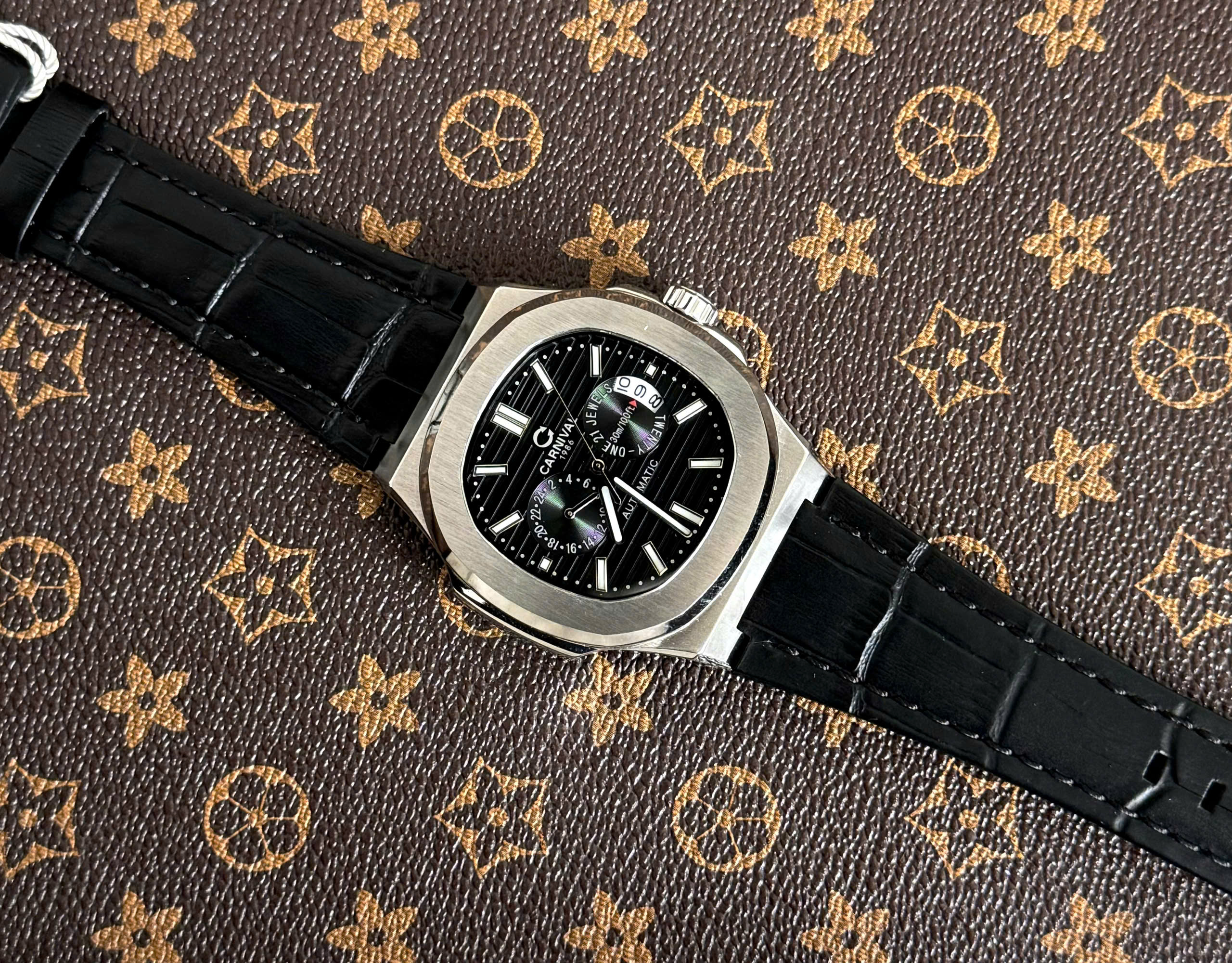 Đồng Hồ Nam Carnival 8159G Màu Đen Đồng Hồ Nam Carnival 8159G Màu Đen