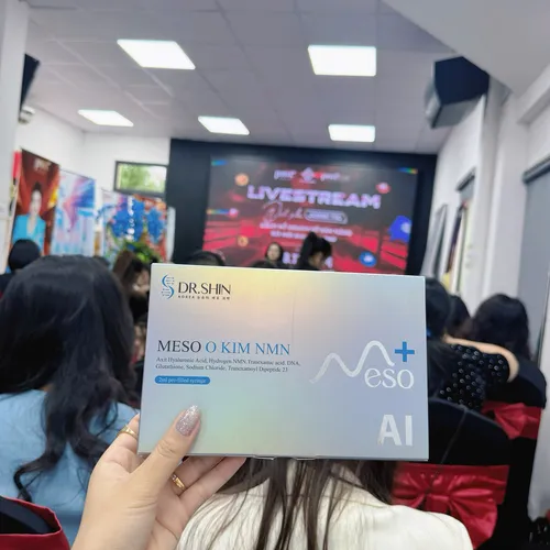 Bộ sản phẩm Meso không kim NMN gồm 2 lọ; Dung tích mỗi lọ 4ml/ 2lọ