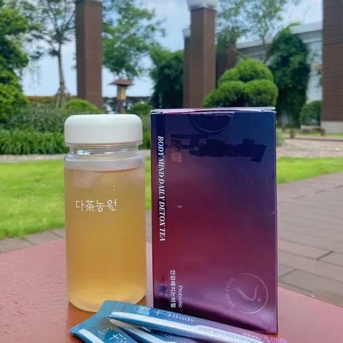 Bộ sản phẩm Trà Kombocha gồm 1 hộp; Khối lượng 150g