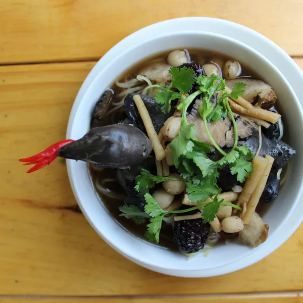 LẨU GÀ ÁC TIỀM