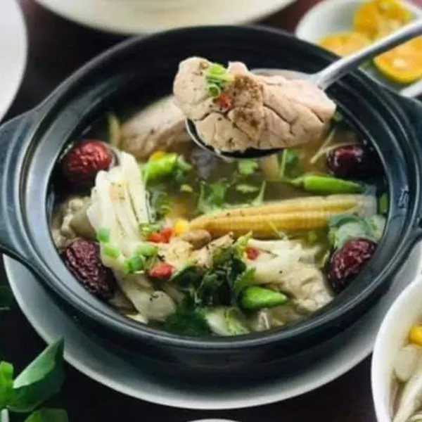 ÓC HEO TIỀM THUỐC BẮC