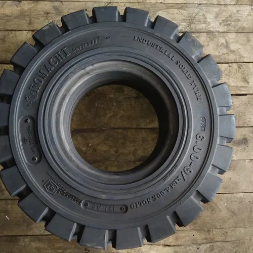 Vỏ xe nâng Komachi 600-9