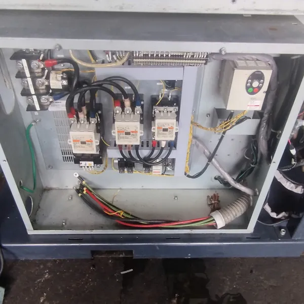 MÁY NÉN KHÍ COBELION AG 100HP 75KW MỚI 90%