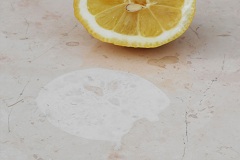 Tại sao đá tự nhiên bị axit ăn mòn Tại sao đá tự nhiên bị axit ăn mòn