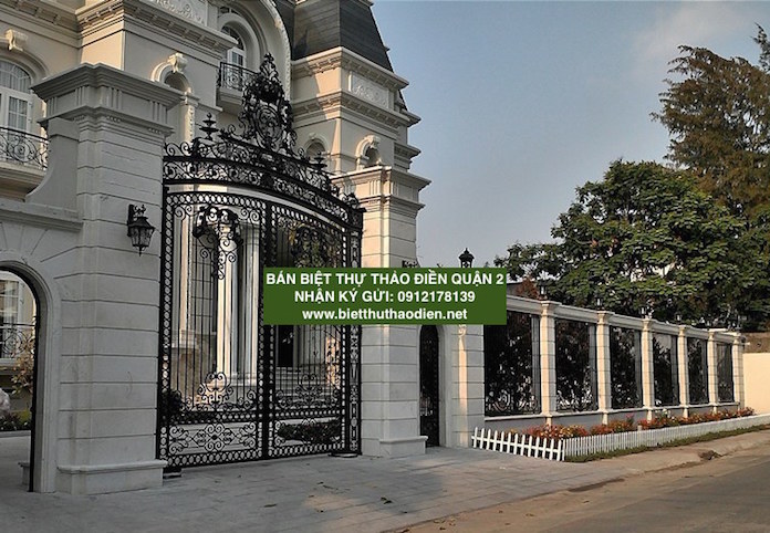 Ban-biet-thu-thao-dien-quan-2-lau-dai-trang-le