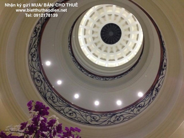 Ban-biet-thu-thao-dien-quan-2-lau-dai-trang-le