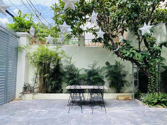 bán biệt thự thảo điền hướng tay nam khu 215 duong nguyễn văn hưởng