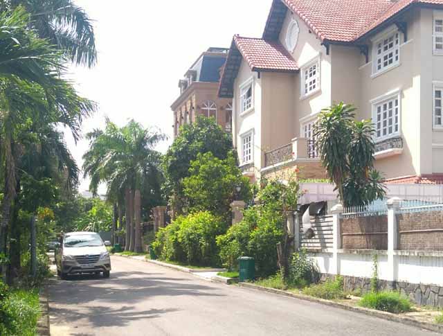 bán nhà đường trần não quận 2