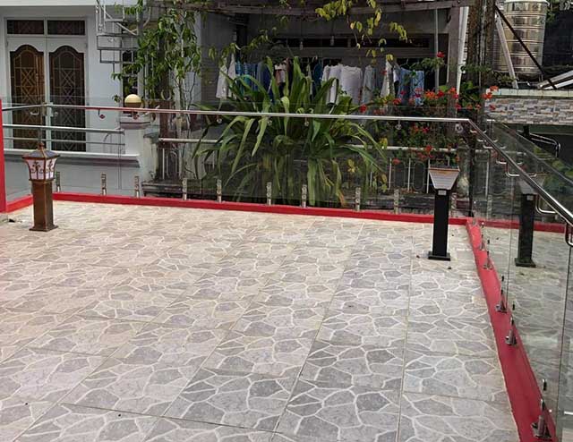 bán nhà hẻm xe hơi đường trần khắc chân quận 1