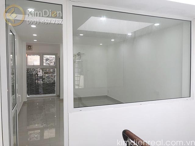 bán nhà mặt tiền đường hoa hồng quận phú nhuận