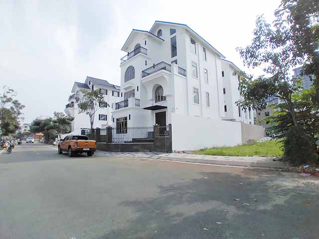 ban biet thu du an hung thinh quan 2