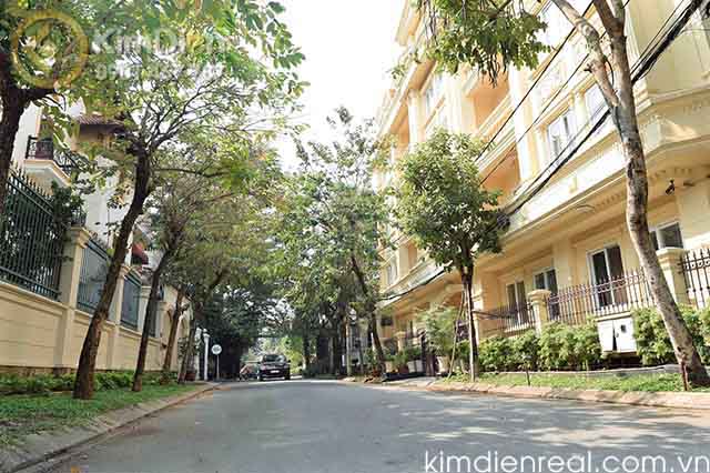 ban biet thu duong nguyen van huong