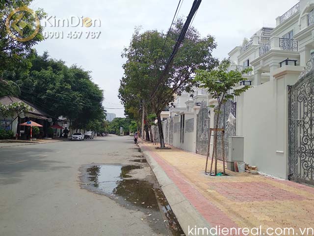 ban biet thu king crow can mat duong nguyen van huong thao dien