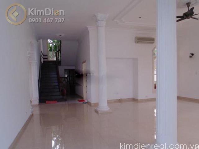 ban biet thu thao dien quan 2 702m2