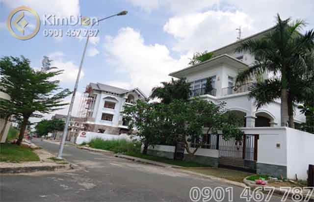 ban dat phuong binh an quan 2