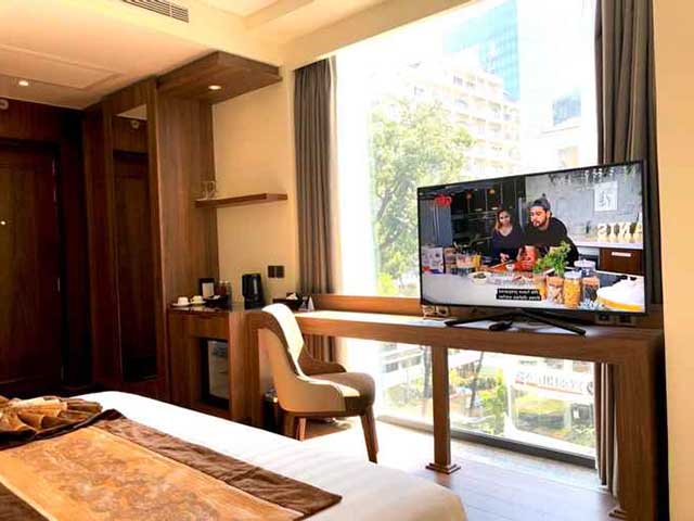 ban khach san duong ly tu trong quan 1